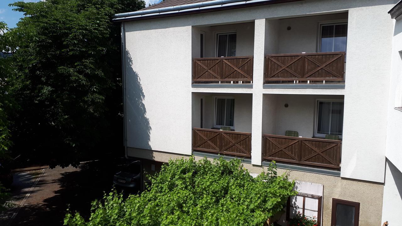 Hotel Voeslauerhof บาดเฟิสเลา ภายนอก รูปภาพ